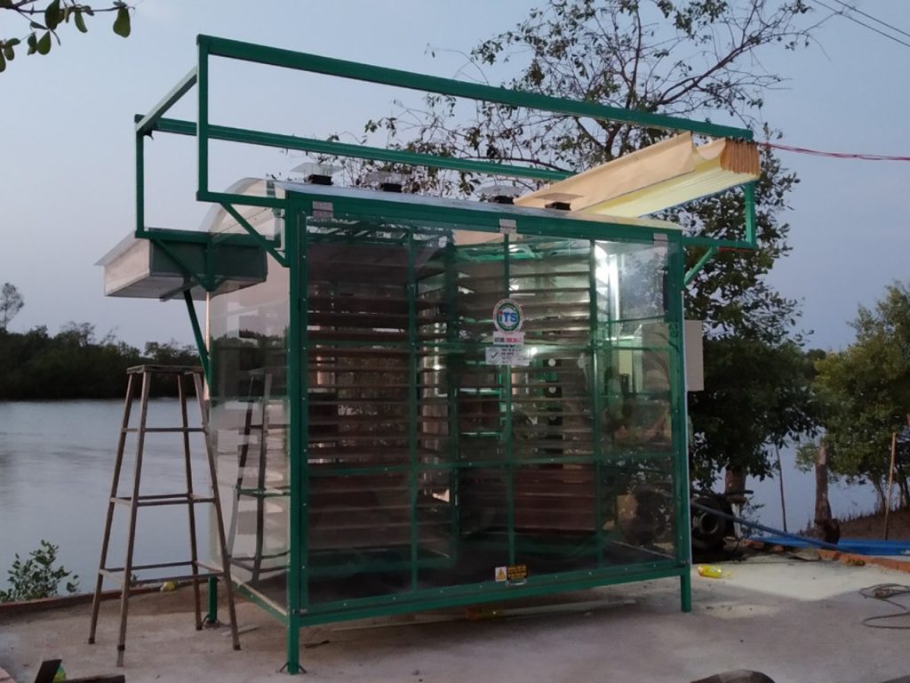 Nguyên lý hoạt động của máy sấy tôm khô
