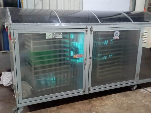 Máy Sấy Hoa Quả Bằng Năng Lượng Mặt Trời