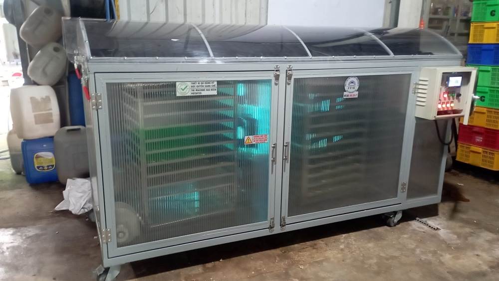 Máy Sấy Hoa Quả Bằng Năng Lượng Mặt Trời