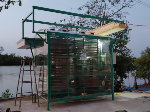 Buồng Sấy Đa Năng Trục Đứng Ứng Dụng Năng Lượng Mặt Trời - Công Suất 170kg